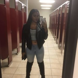 Meet your Posher, Evelin